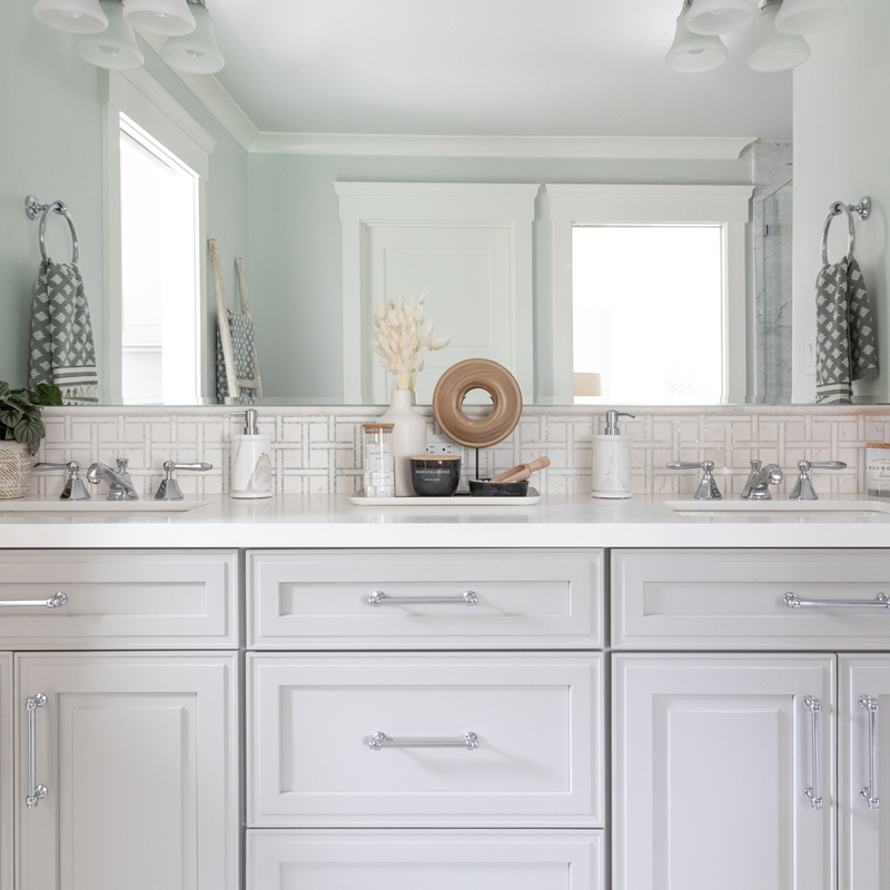 Bacino di mano europeo antico di Pale Grey Bathroom Vanity With Wash di legno solido della quercia rossa
