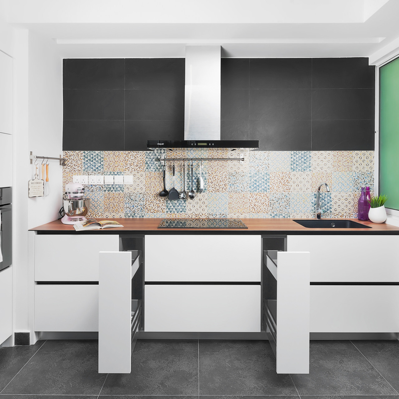 I nuovi arrivi L modellano armadi da cucina della parete del PVC di Mini Kitchen Cabinet Wooden i piccoli per l'appartamento