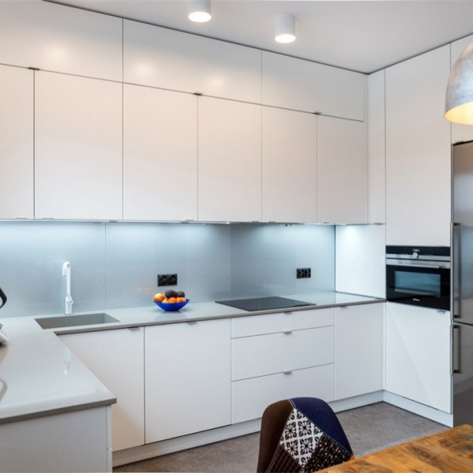 L'ultima progettazione moderna U modella il Governo di parete moderno della cucina dell'alta lacca di lucentezza per l'appartamento domestico della villa