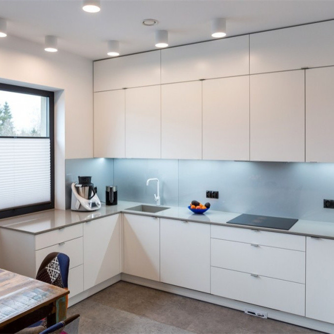 L'ultima progettazione moderna U modella il Governo di parete moderno della cucina dell'alta lacca di lucentezza per l'appartamento domestico della villa