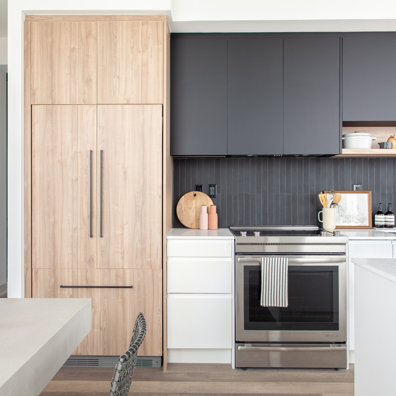 Il fuoco di Matte White And Grey Lacquer sull'armadio da cucina moderno di lusso di progettazione del Governo ha messo l'imballaggio montato