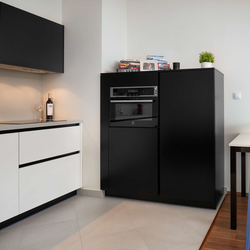Pronto per l'assemblaggio Mobili da cucina di piccole dimensioni Armadi da parete In bianco e nero Armadi da cucina in cartone Disegno semplice